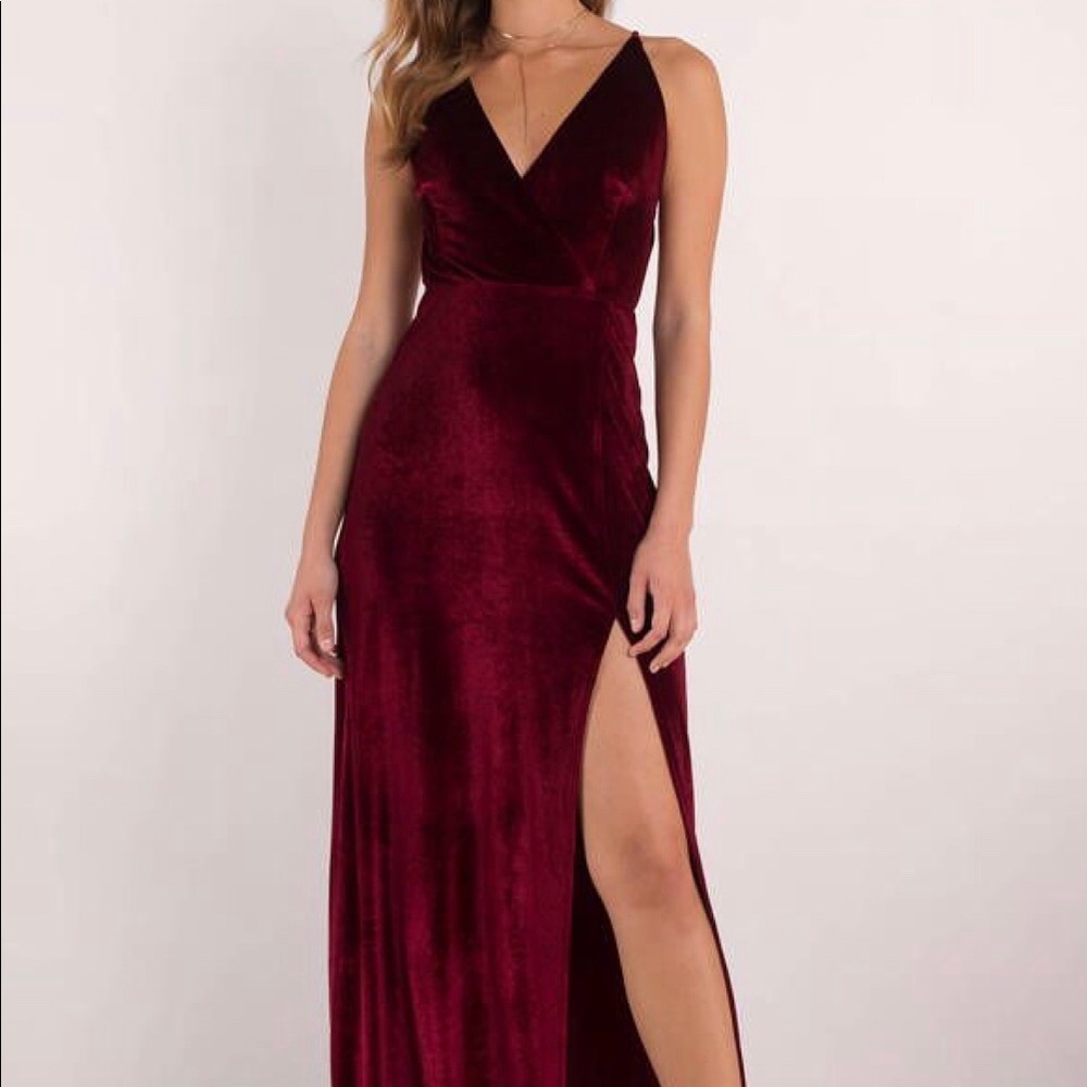 Tobin Velvet Maxi dress